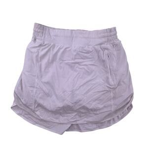 Lululemon white Hotty Hot mini Tennis Skirt, Size 8 HAS FLAWING PICTURED!